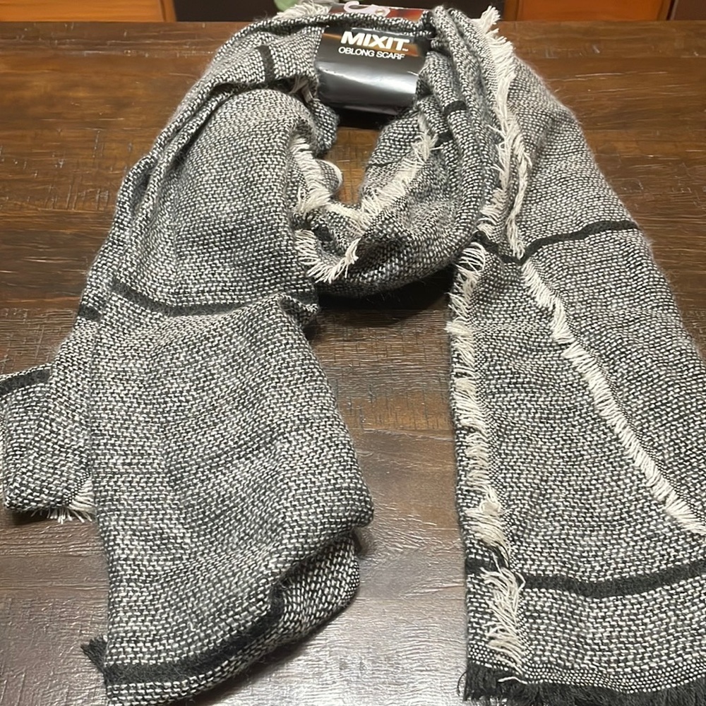 Mixit OBlong Scarf